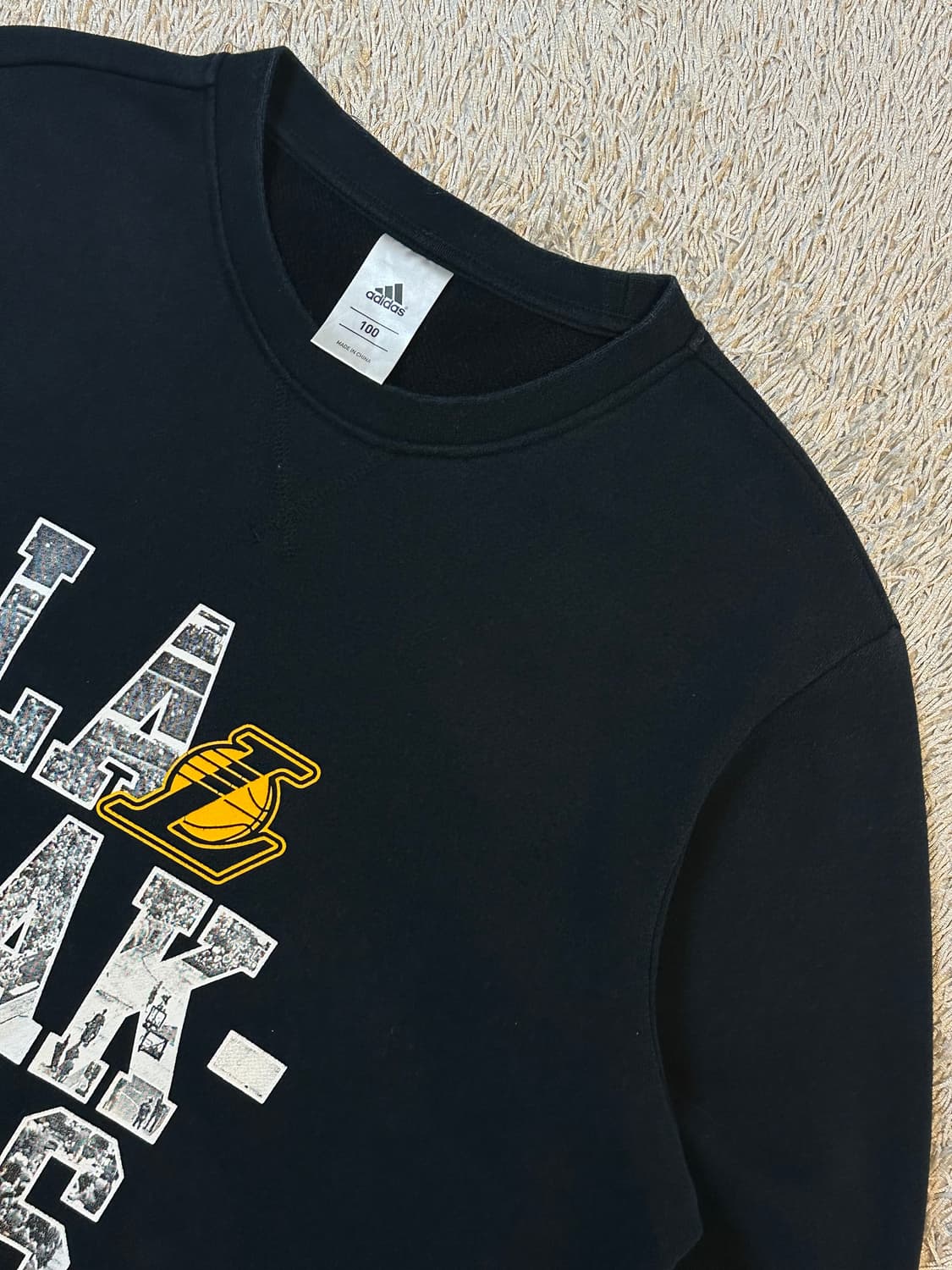 아디다스 ADIDAS 레이커스 맨투맨 블랙 상품이미지2