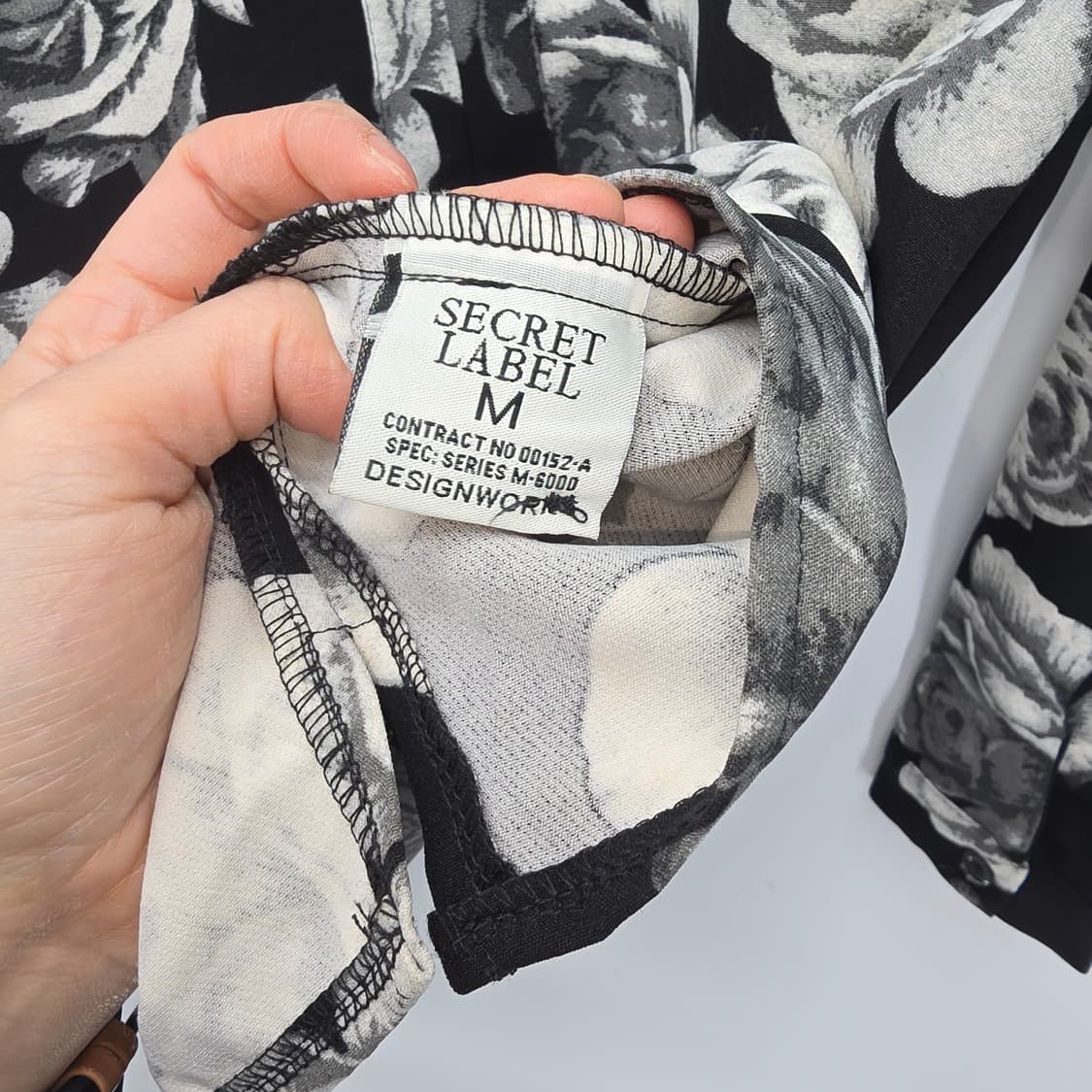 시크릿라벨 장미 패턴 블라우스 상품이미지8