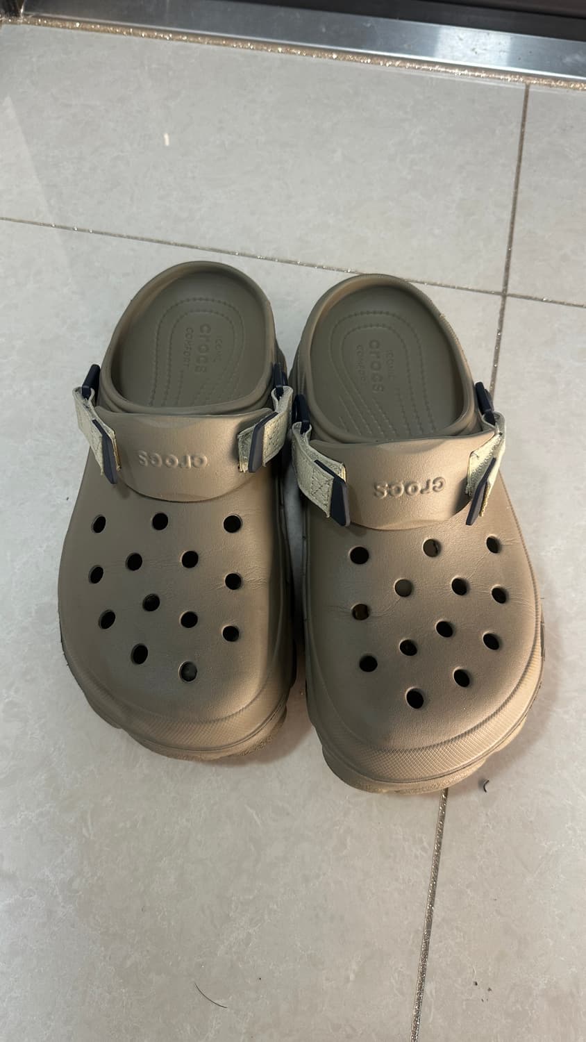 [M9, 270] 크록스 올터레인 카키 상품이미지1