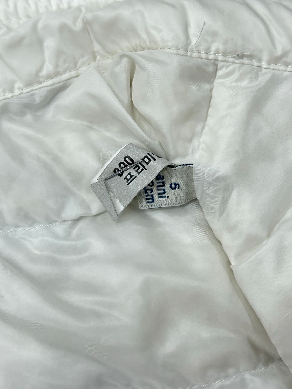 몽클레어 정품 GUI 키즈 화이트 조끼패딩(5세) 상품이미지7