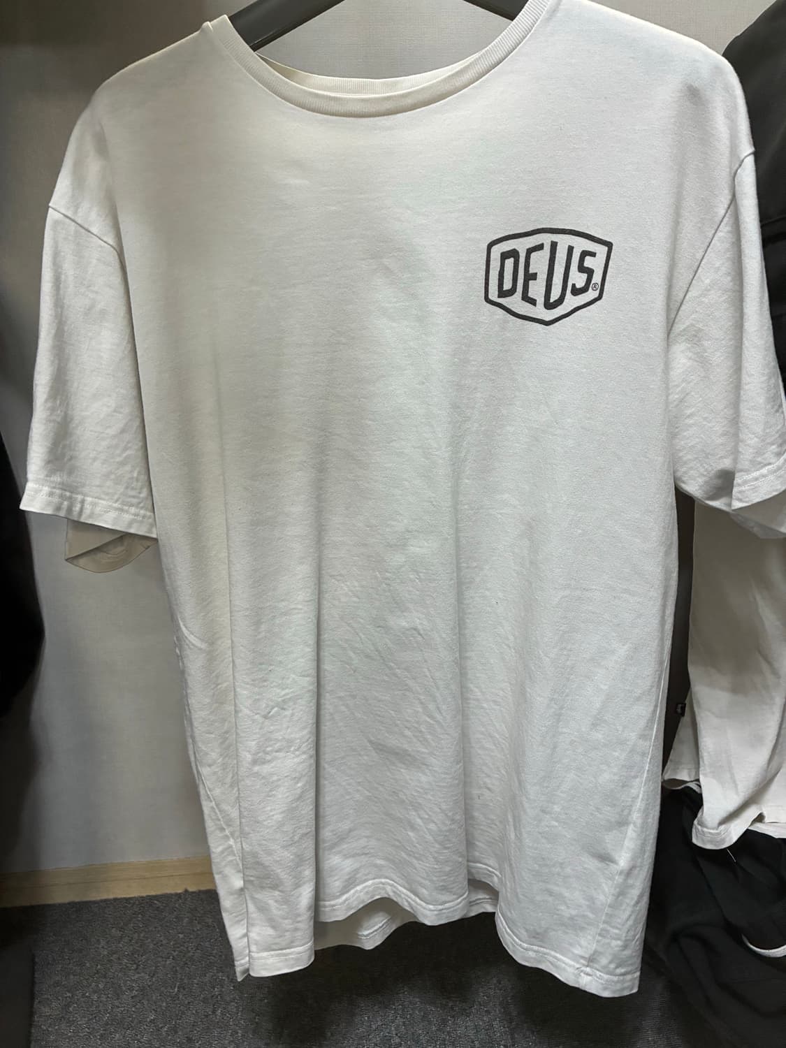 데우스 서울 티(XL) 상품이미지1