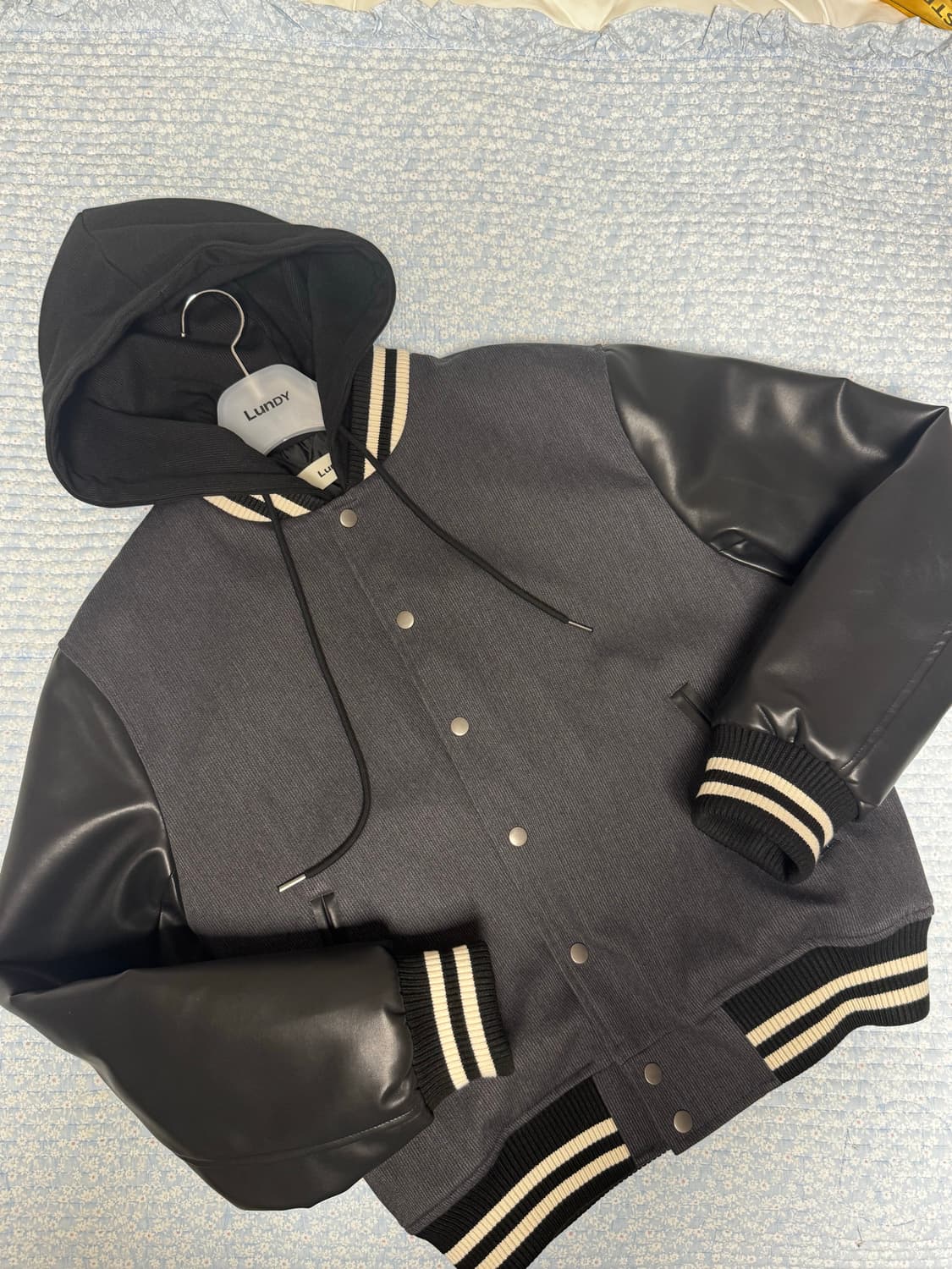 LUNDY 런디 톤 코듀로이 바시티 자켓 - 블랙 L 상품이미지1