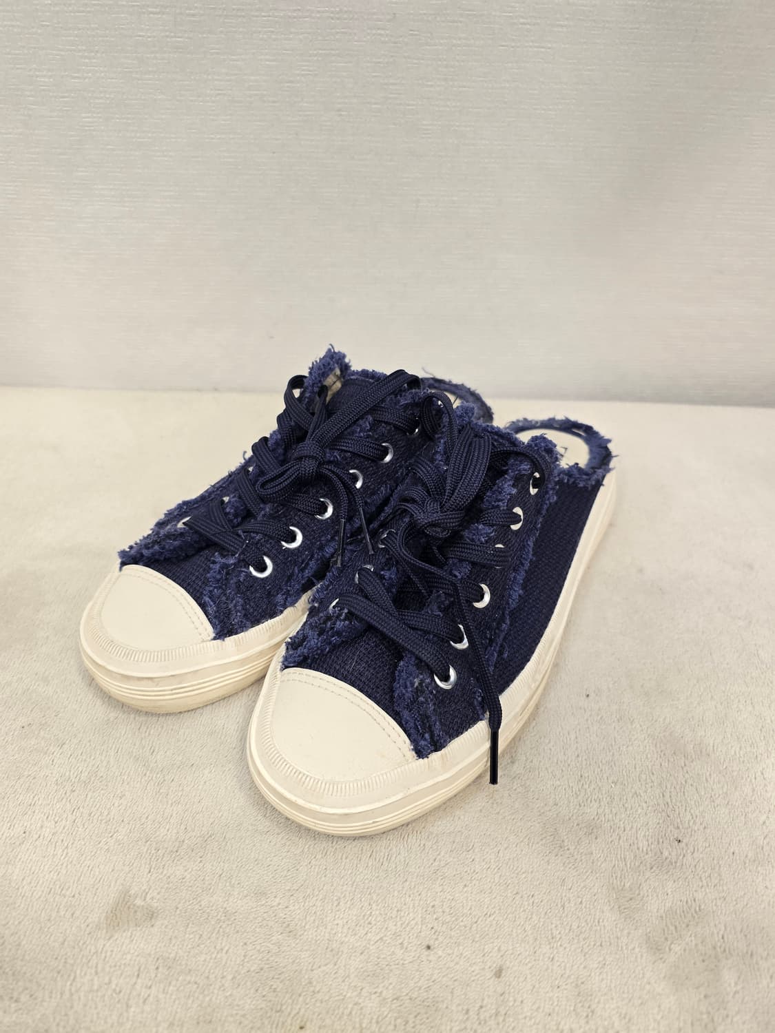 자라 네이비 뮬 스니커즈 245mm 상품이미지1