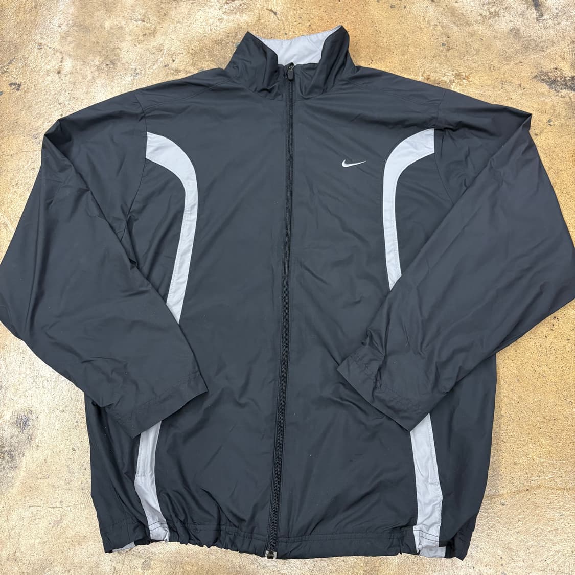 [정품/L,100] 나이키 스우시 블랙그레이 바람막이 자켓 b18 상품이미지2