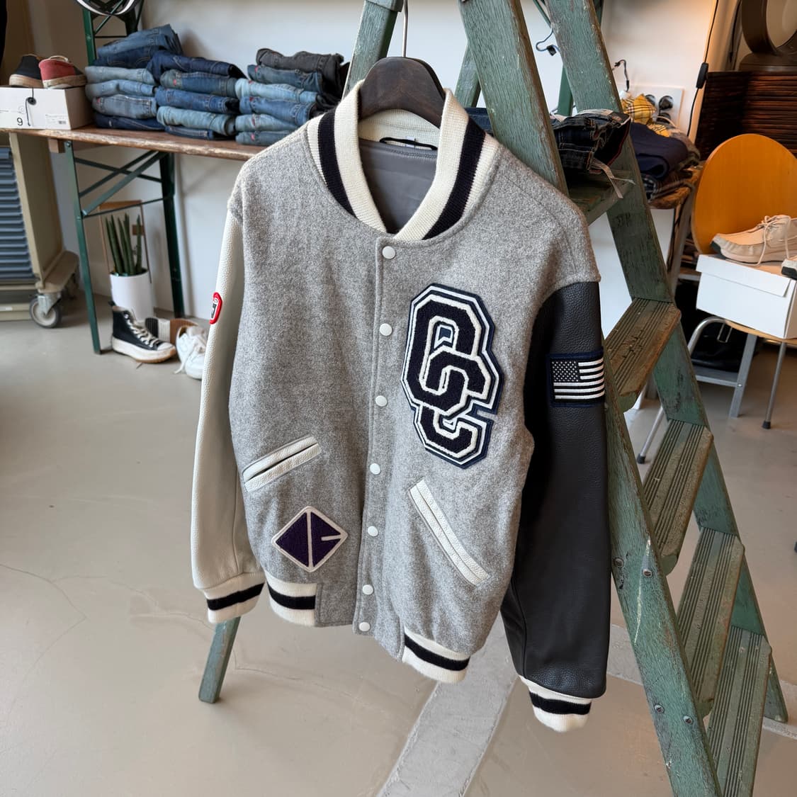 오프닝 세레모니 카우레더 울 바시티 자켓 상품이미지1