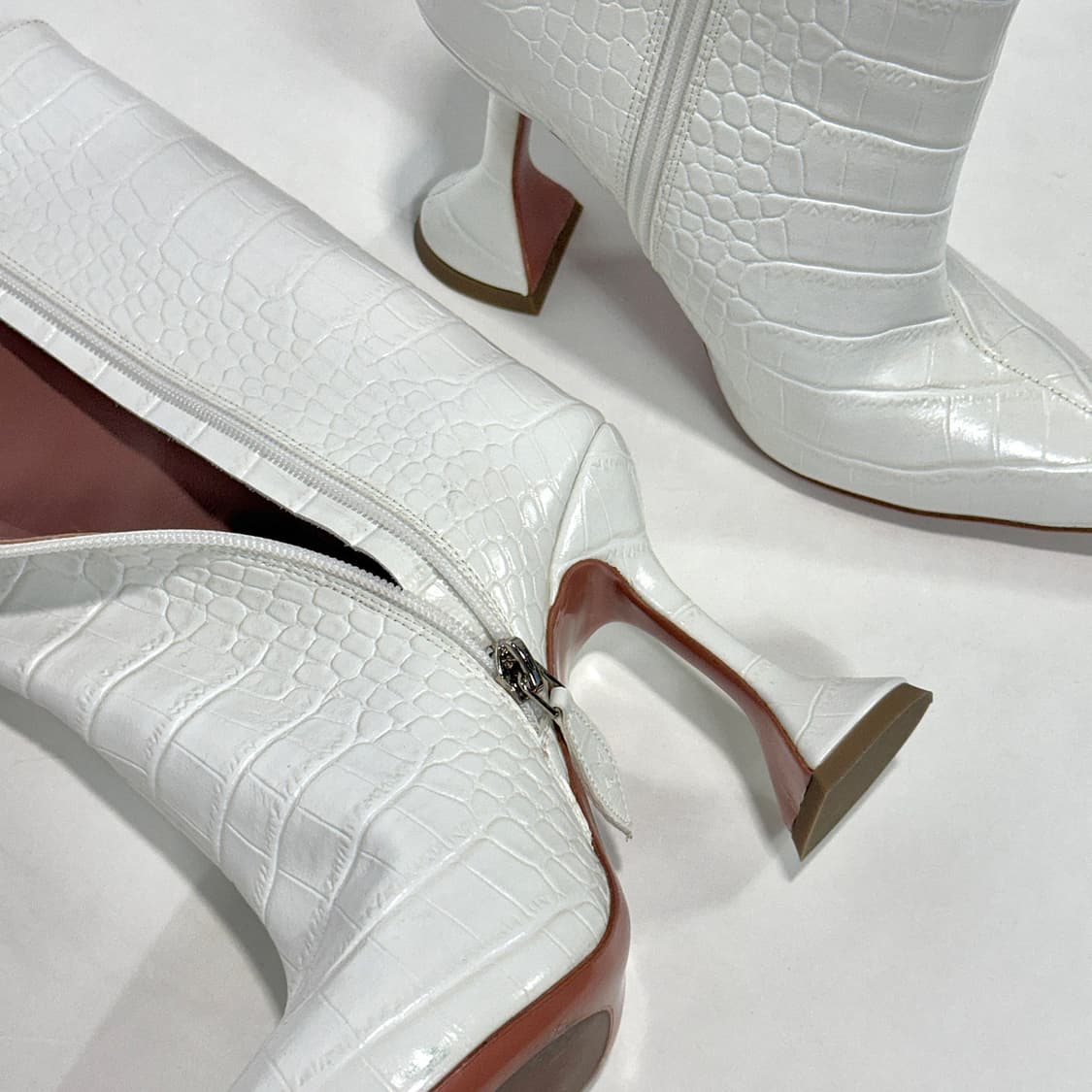 AMINA MUADDI 레더 롱 부츠 상품이미지3