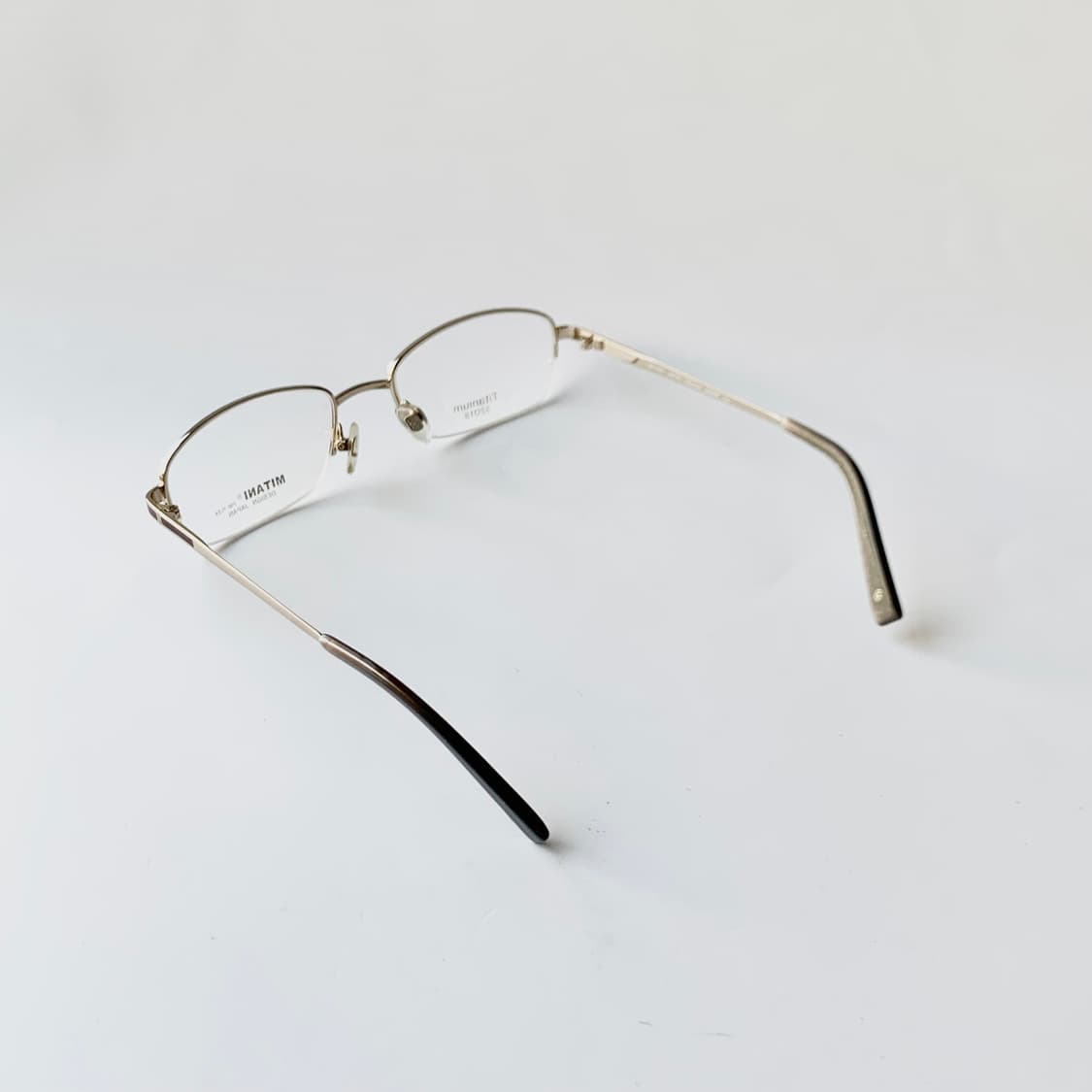 데드스탁 라운드사각 티타늄 골드 반무테 안경  333 상품이미지5