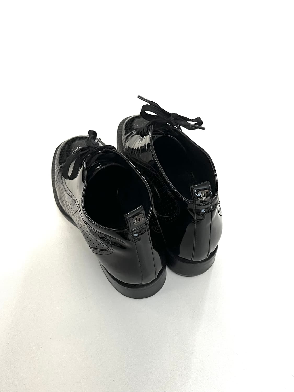 샤넬 페이던트 레더 드레스 부츠 상품이미지9