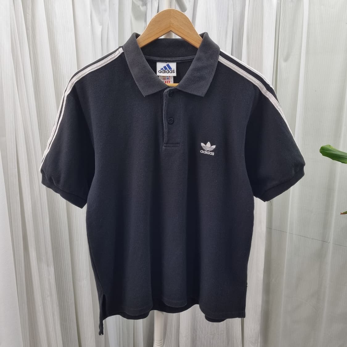 아디다스 삼선 스트라이프 카라 반팔티 1969 상품이미지1