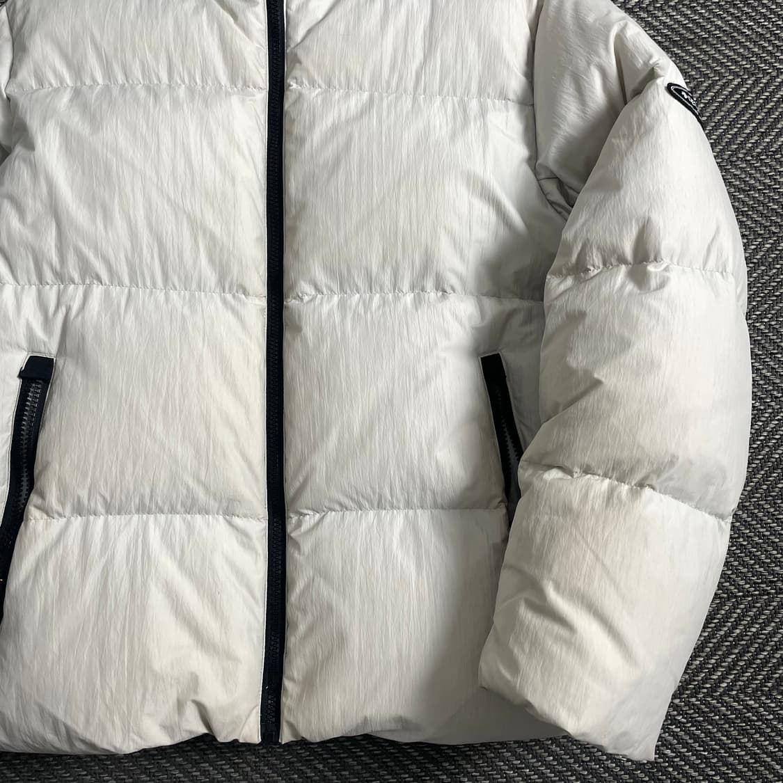 데상트 패치 로고 다운 푸퍼 패딩y 3767 상품이미지4