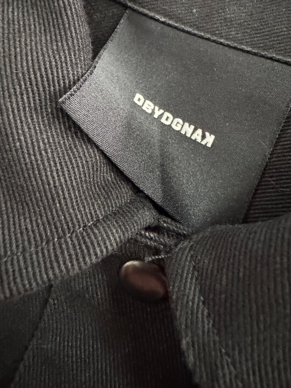 디바이디그낙 미니멀 링 디테일 코튼 버튼 자켓 블랙 상품이미지3