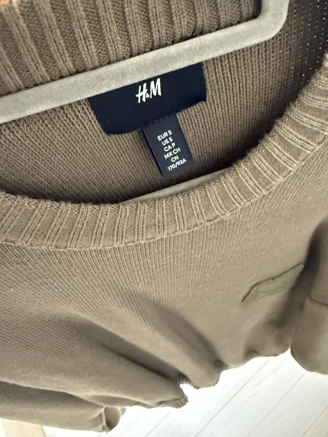 H&M 카키색 니트 스웨터 S 상품이미지3