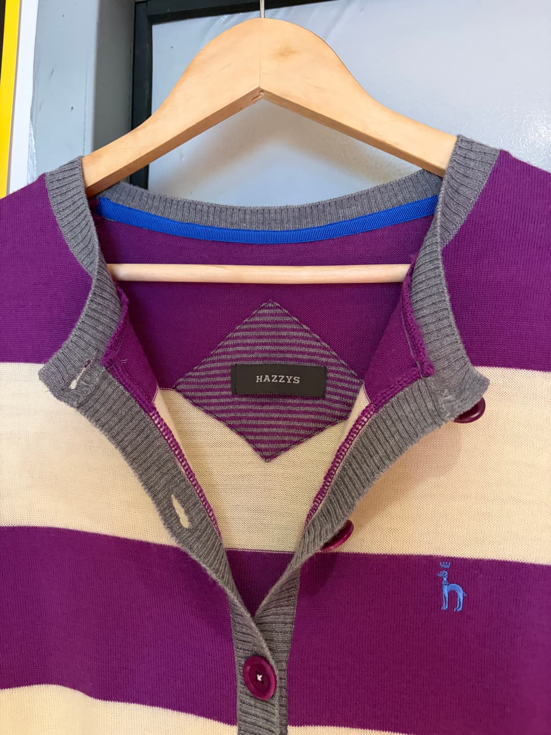 헤지스 스트라이프 니트 가디건 상품이미지3