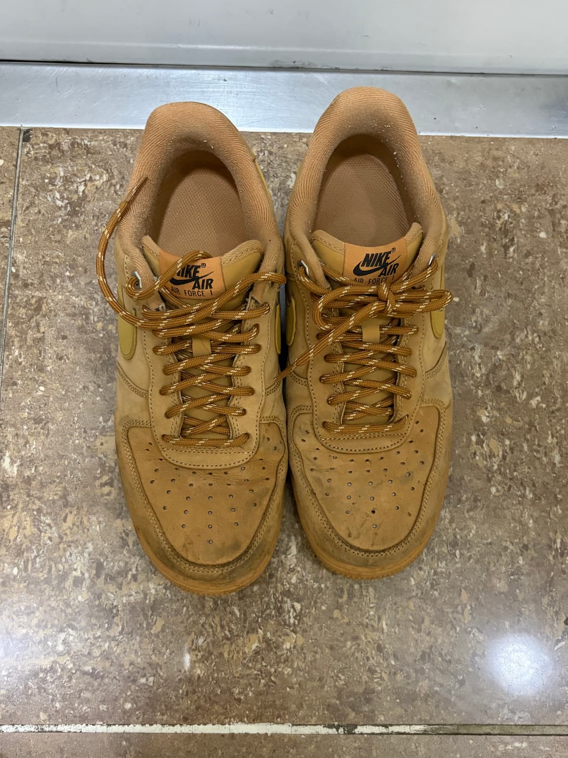 나이키 에어포스 된장 상품이미지1