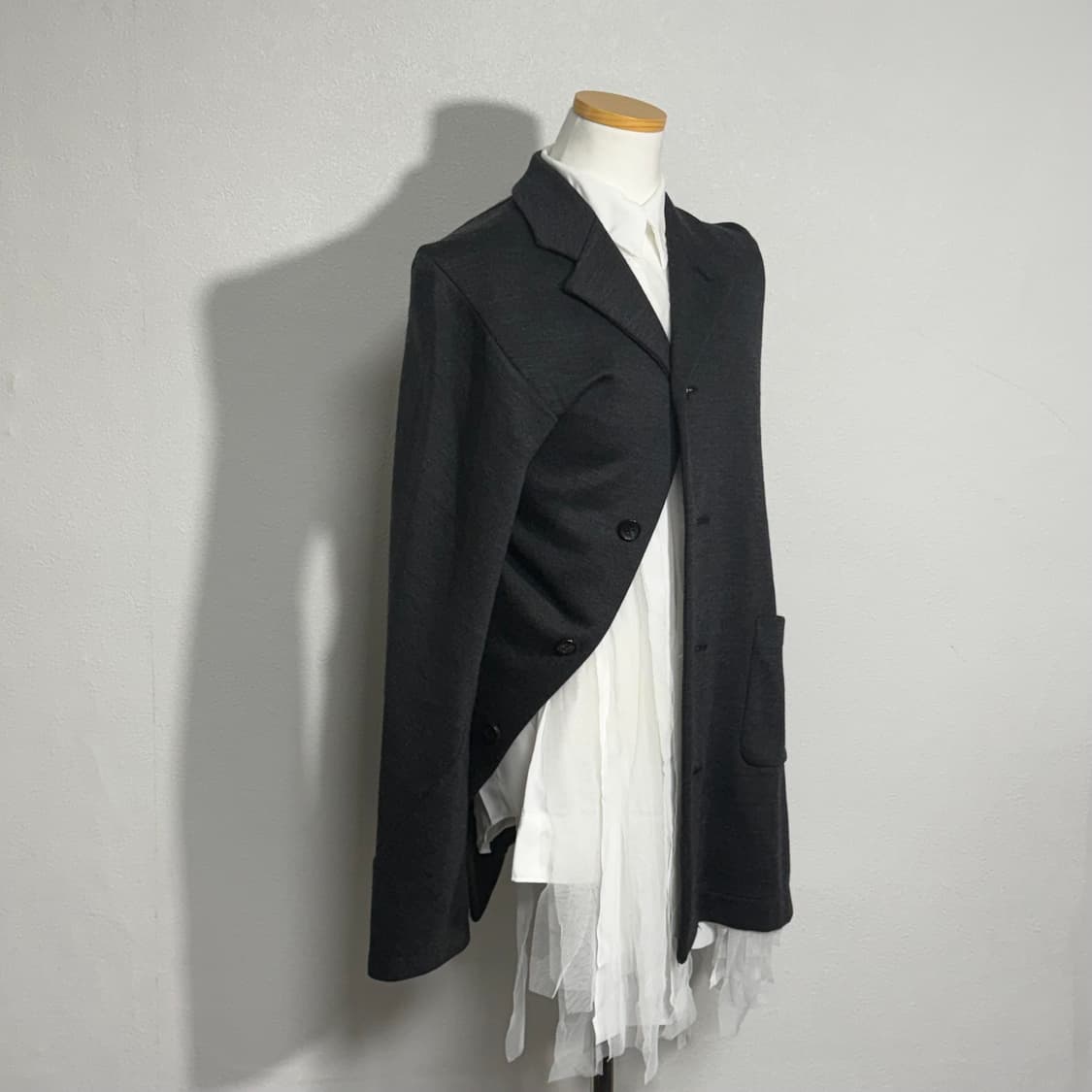 14aw 꼼데가르송 꼼데가르송 비대칭 자켓 다크그레이 m 상품이미지2