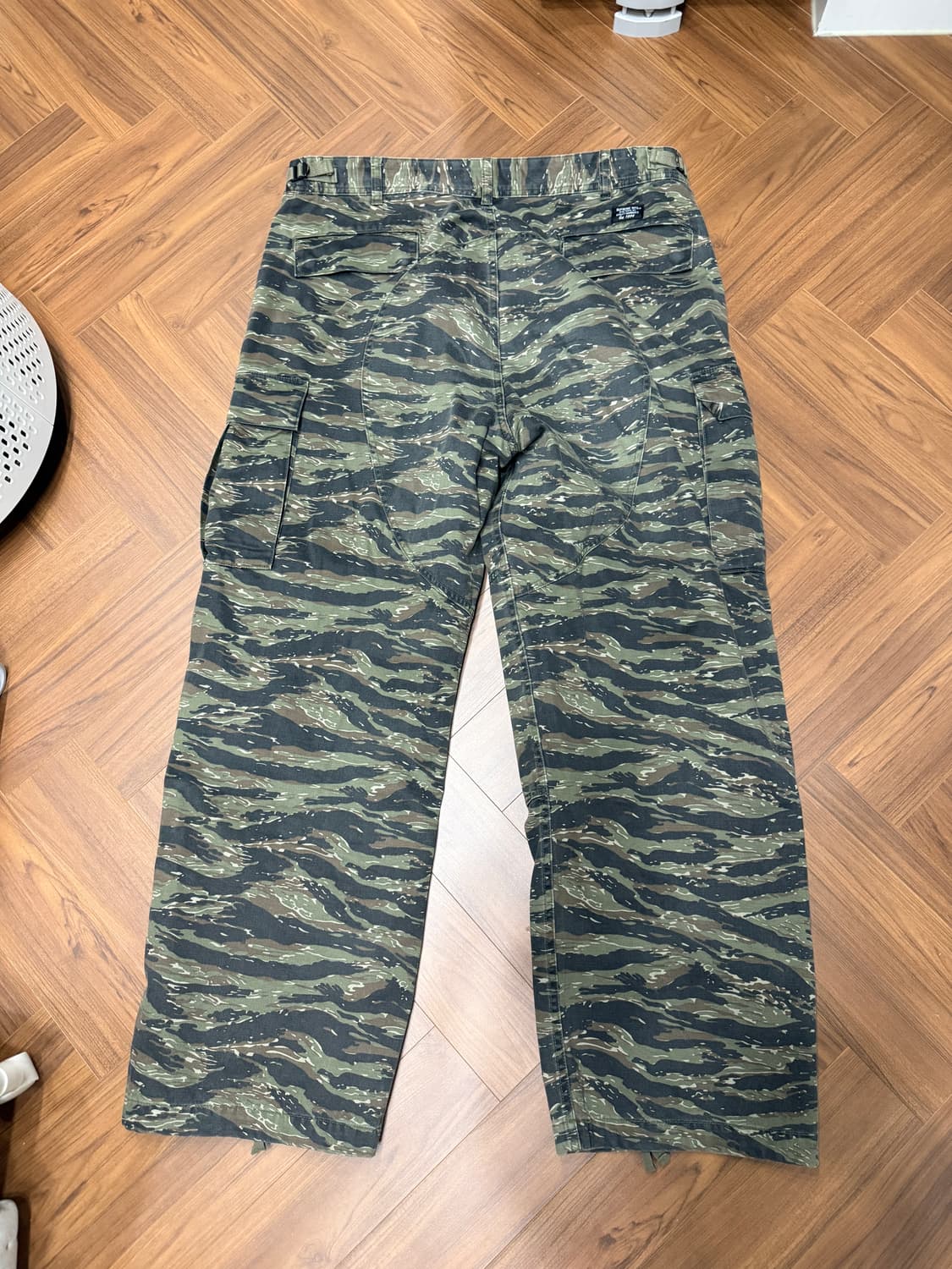 슈프림 카고 팬츠 올리브 타이거 카모 24SS (36사이즈) 상품이미지3