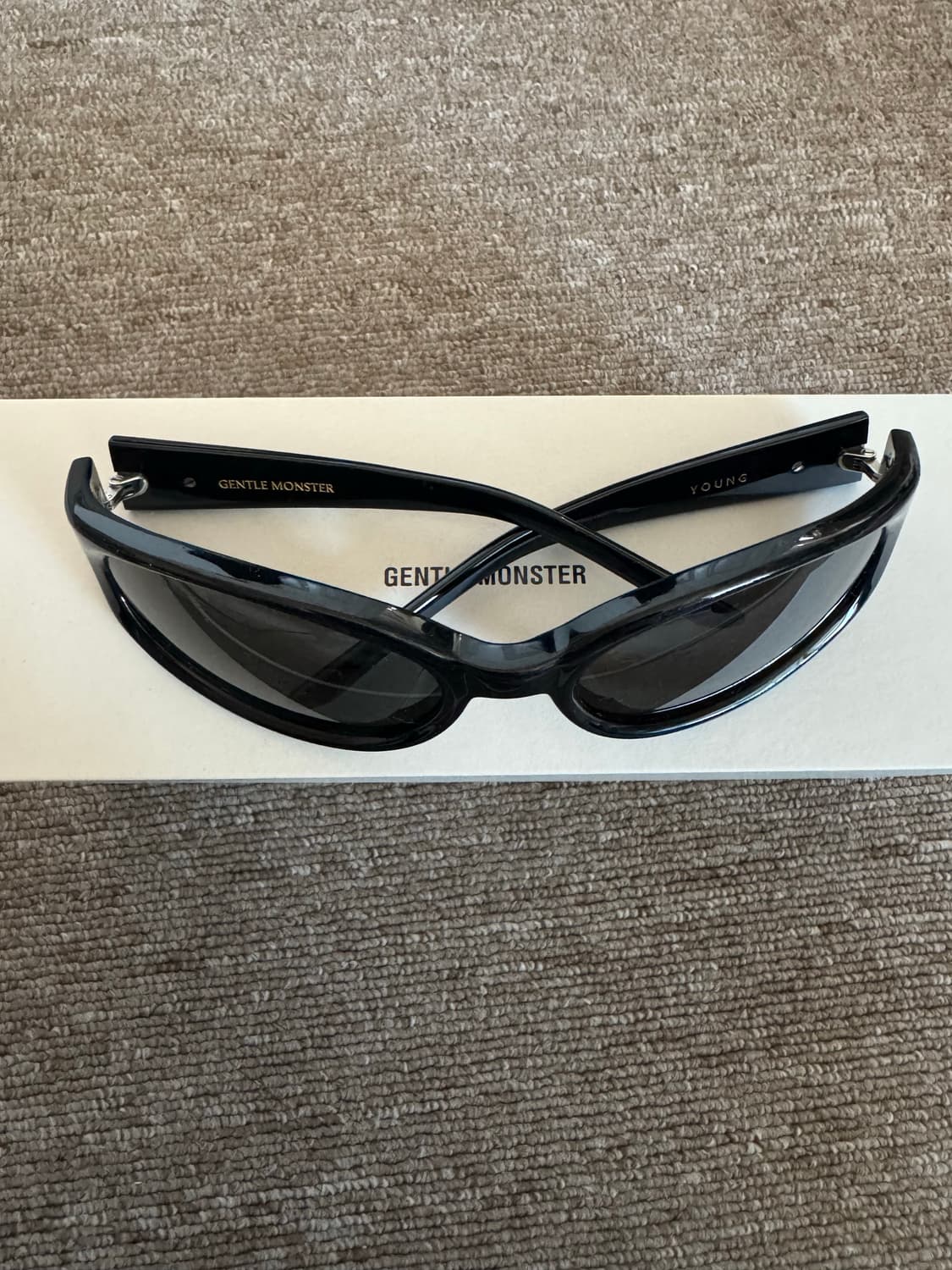 젠틀몬스터 선글라스 영01 상품이미지4