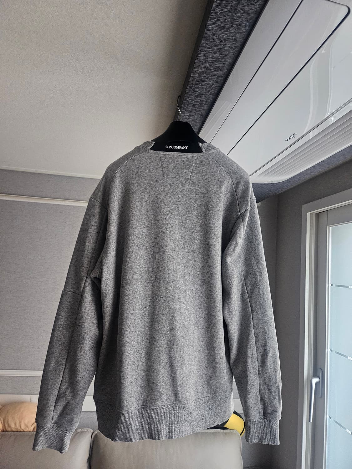 [거의 새것] CP컴퍼니 맨투맨 긴팔 티셔츠 XL 상품이미지2