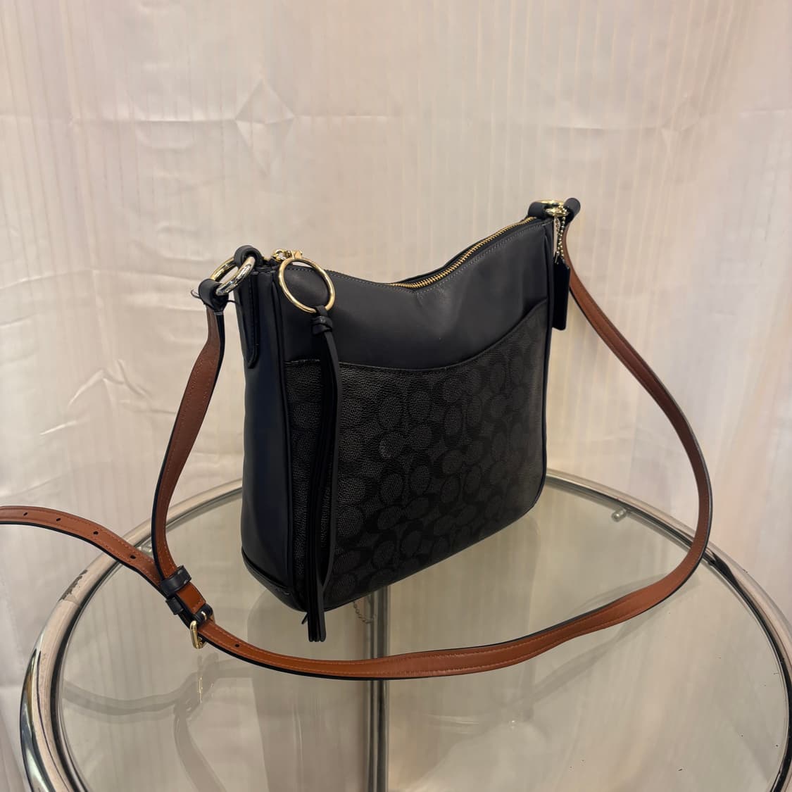 정품 코치 가죽 시그니처 크로스백     상품이미지2