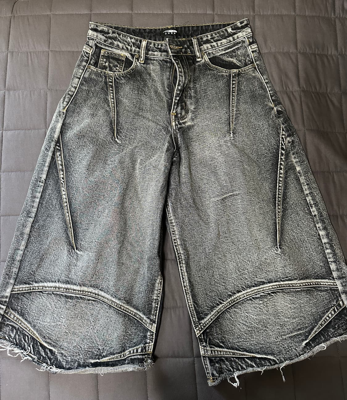 DNSR 멀티 다트 버뮤다 데님 팬츠 블랙 L 상품이미지1