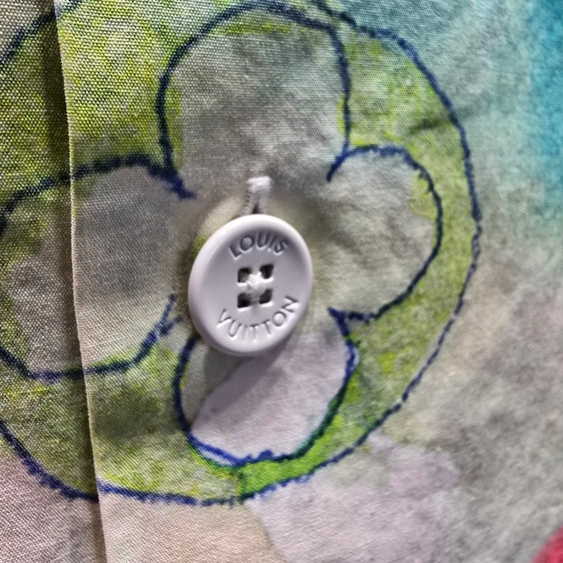 [중고/정품] 루이비통 모노그램 멀티컬러 워터컬러 반팔 셔츠 L 상품이미지4