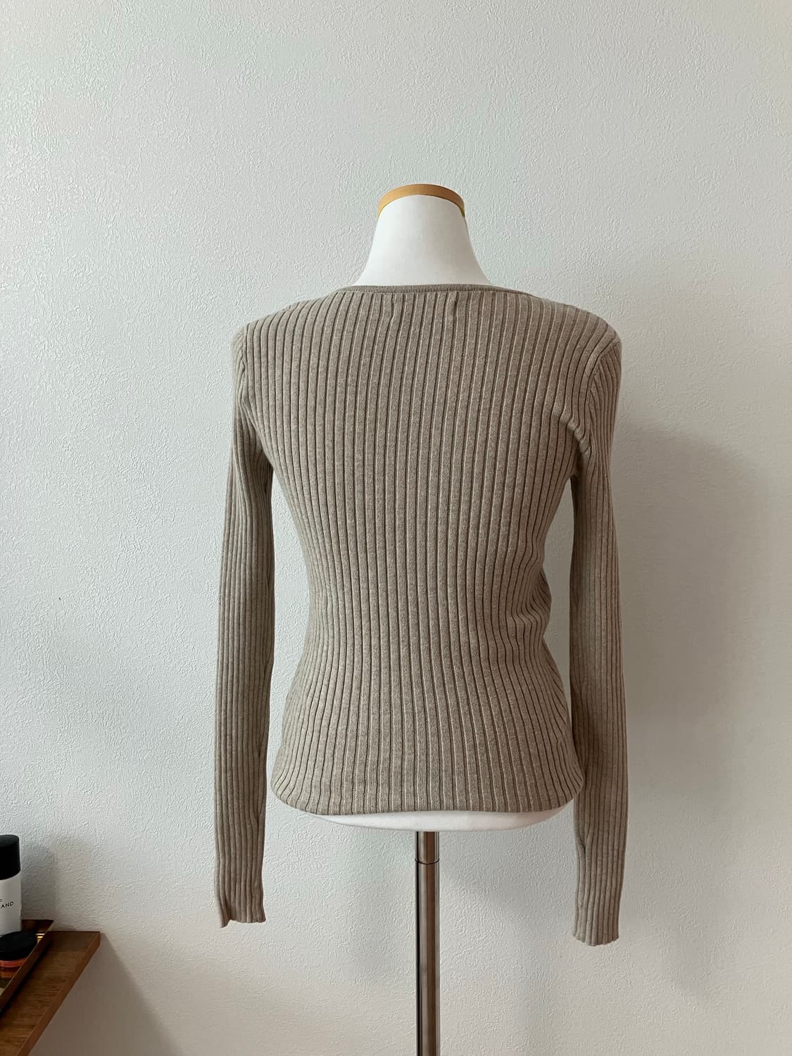 홀리스터 아일렛 코튼혼방 골지니트 딱붙핏 y2k 상품이미지3