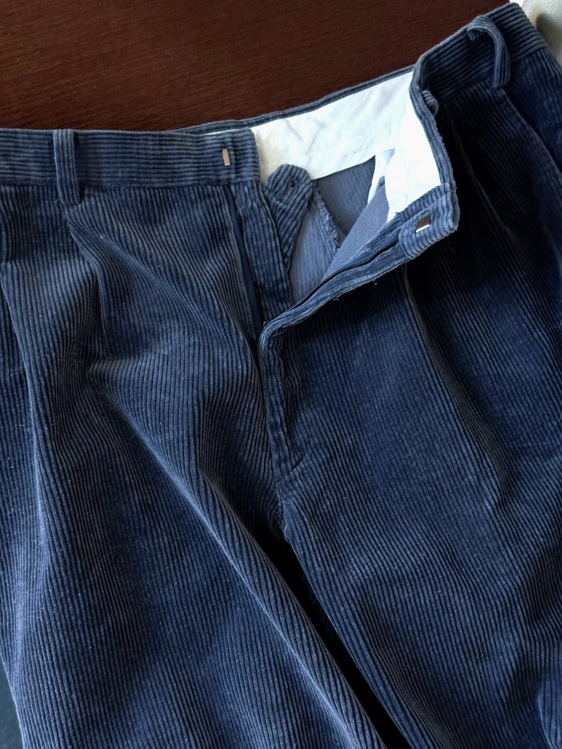 Heavy cord design 2 tuck wide pants 상품이미지2