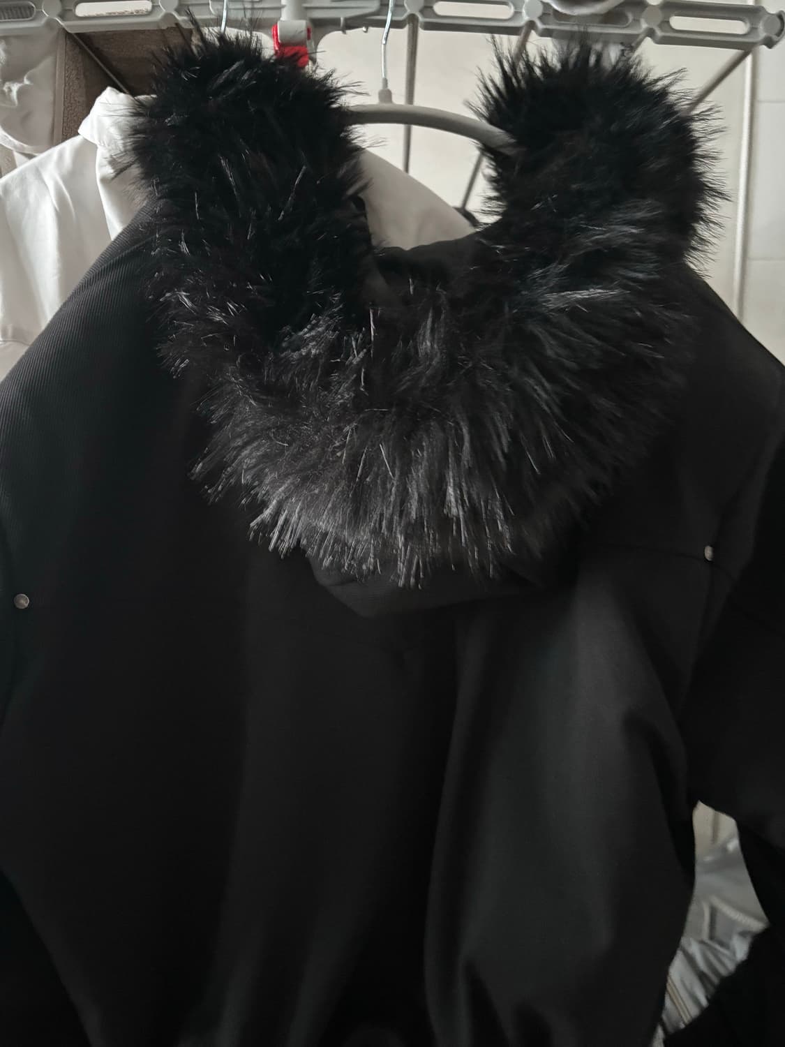웨슬리 휴스턴 fur hood wool jumper black 상품이미지7