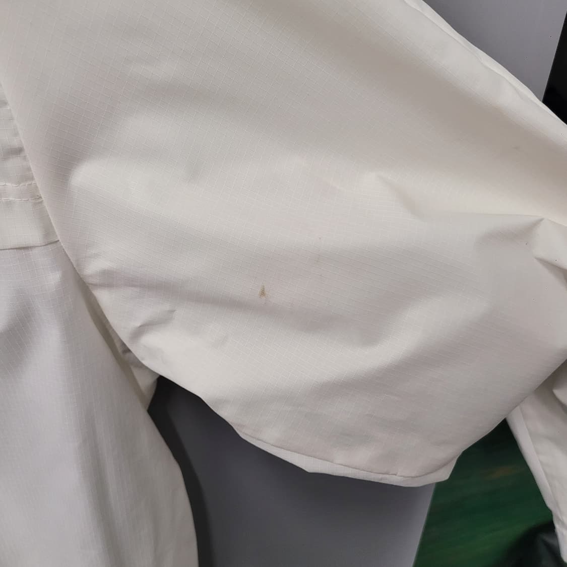 아디다스 에센셜 3s 우븐 바람막이 상품이미지6