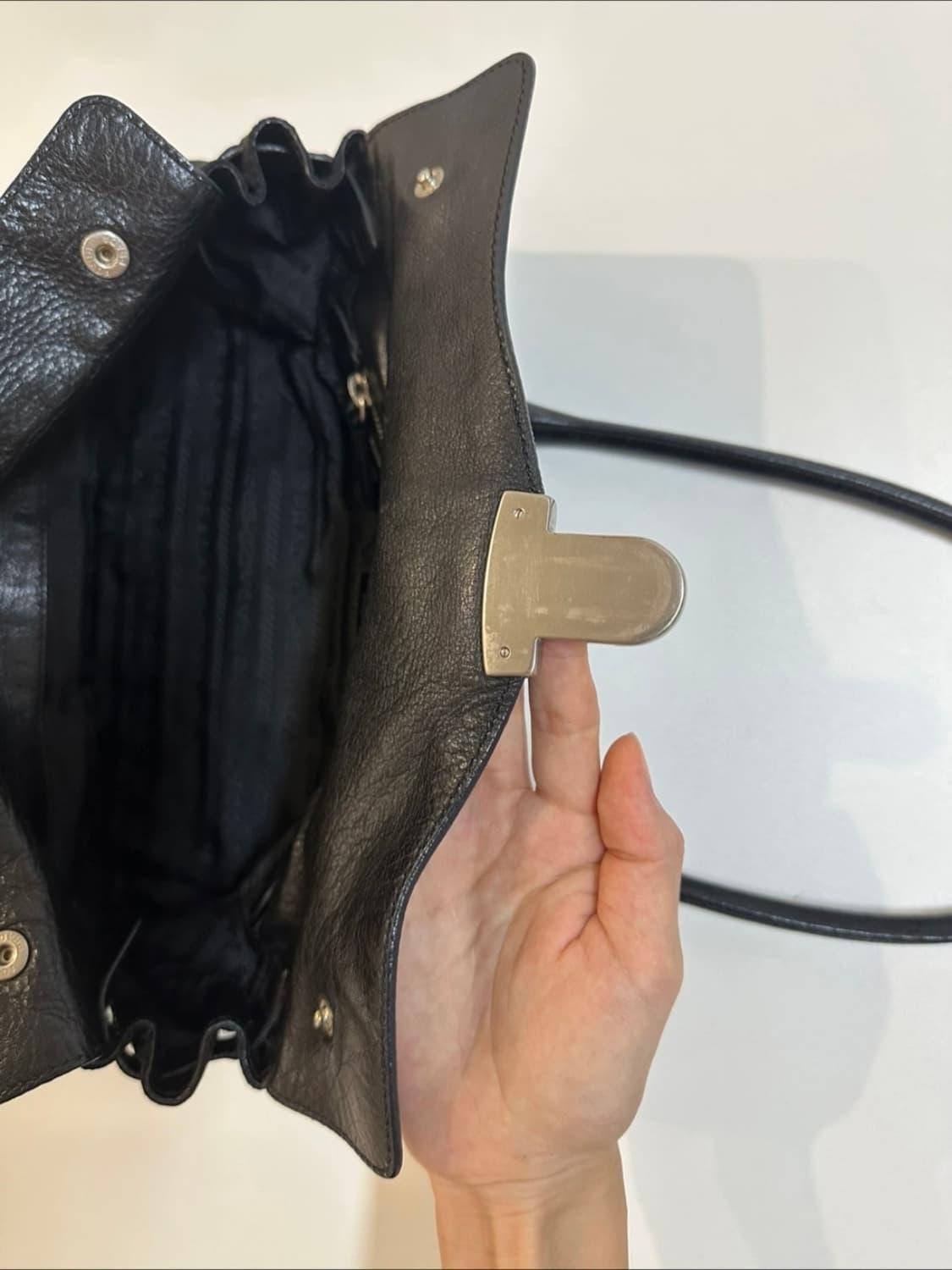 프라다 빈티지 바게트 숄더백  상품이미지8