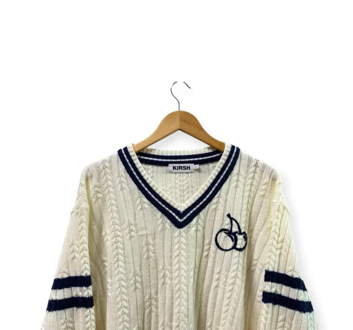 키르시 미들 체리 케이블 브이넥 니트 free 상품이미지3