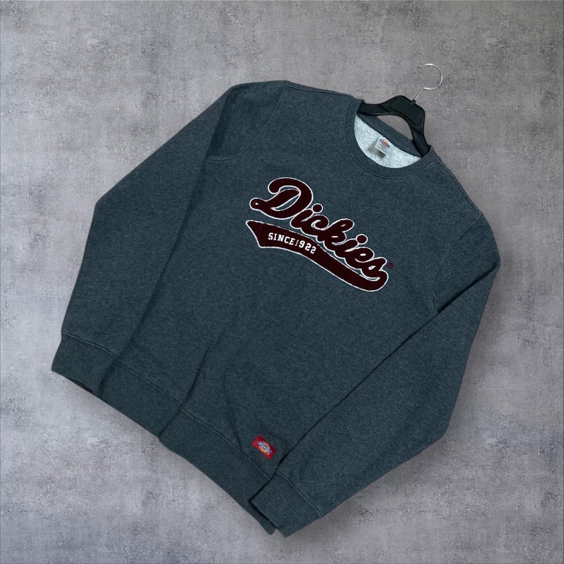 디키즈 스펠아웃 빅로고 차콜 맨투맨 상품이미지1