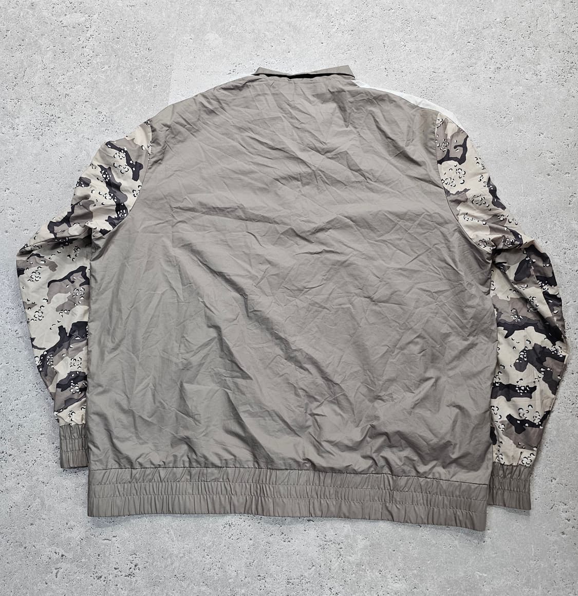 2XL 푸마 신형 카키 바람막이 카모 자켓 상품이미지4