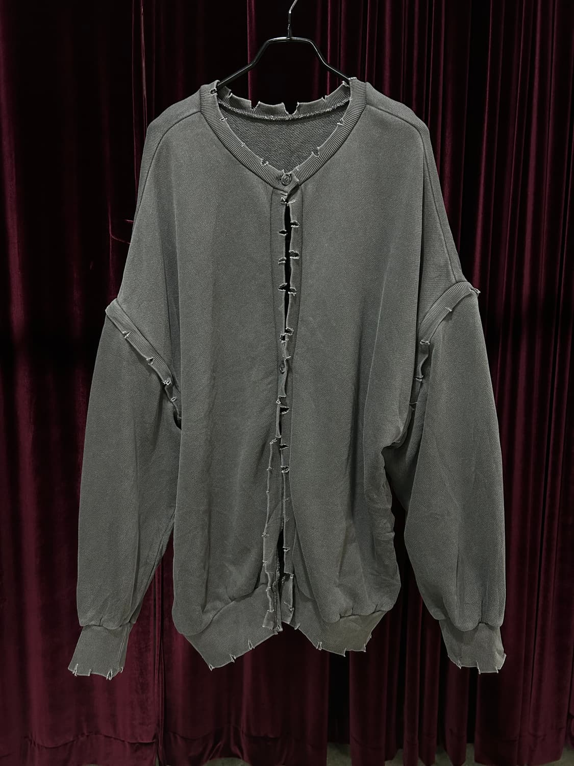 WHO'S WHO GALLERY utility sweatshirt 상품이미지1