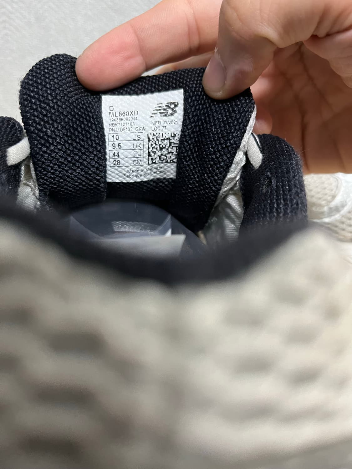 뉴발란스 860v2 화이트블랙 280mm  상품이미지5