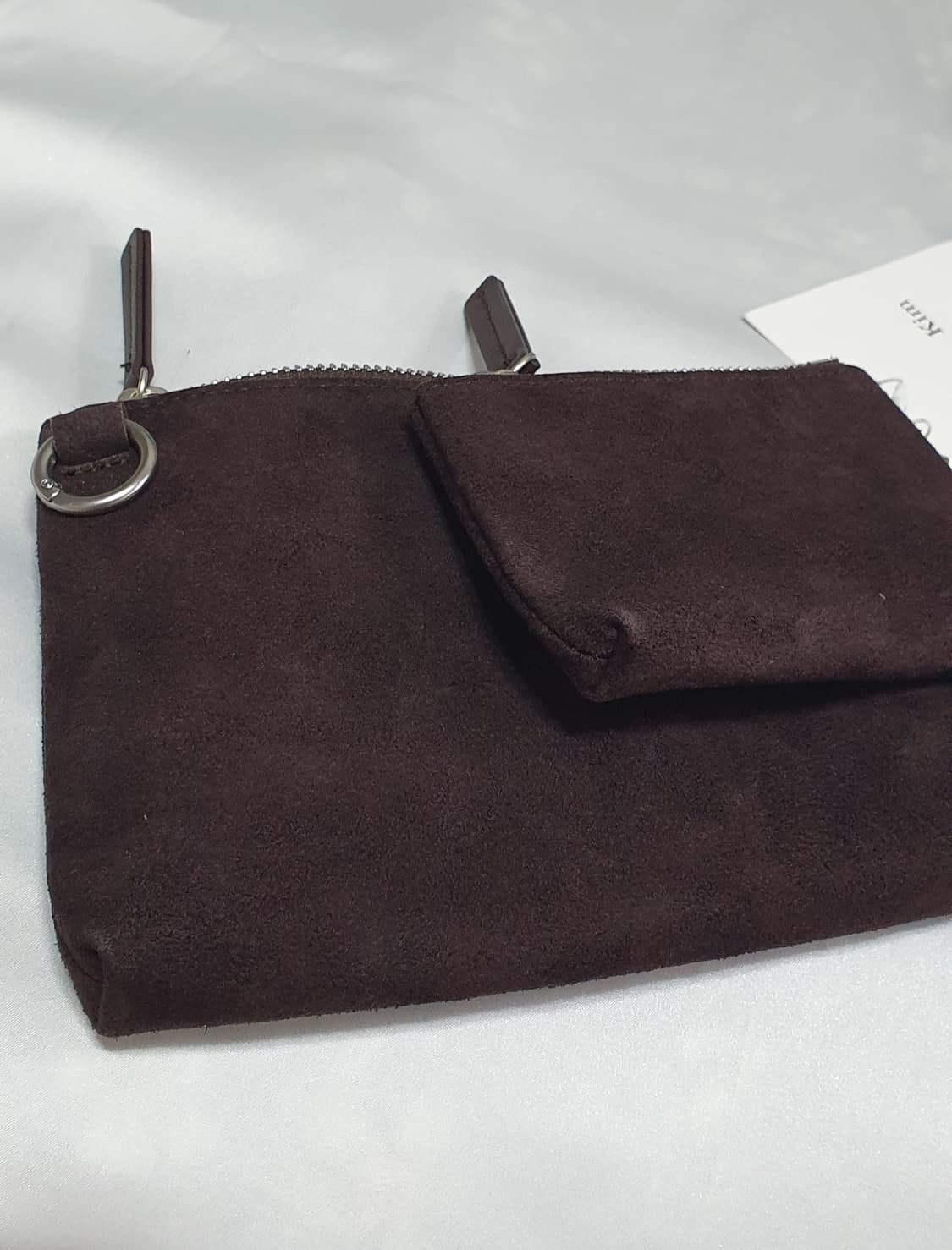 초코 다크 브라운 마뗑킴 스웨이드 소가죽 멀티 미니 파우치 미니숄더백  상품이미지7
