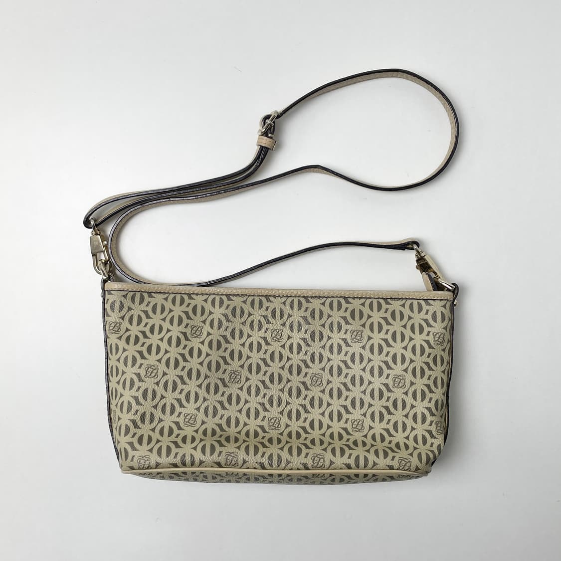 [중고] 루이까또즈 크로스백 상품이미지1