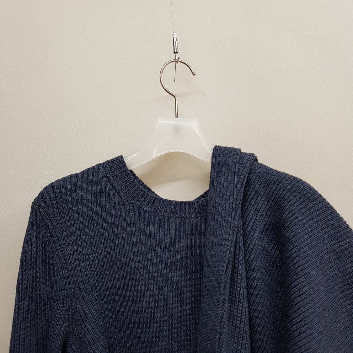 헬무트랭 네이비 드레이프 언밸런스 니트 S사이즈 상품이미지3