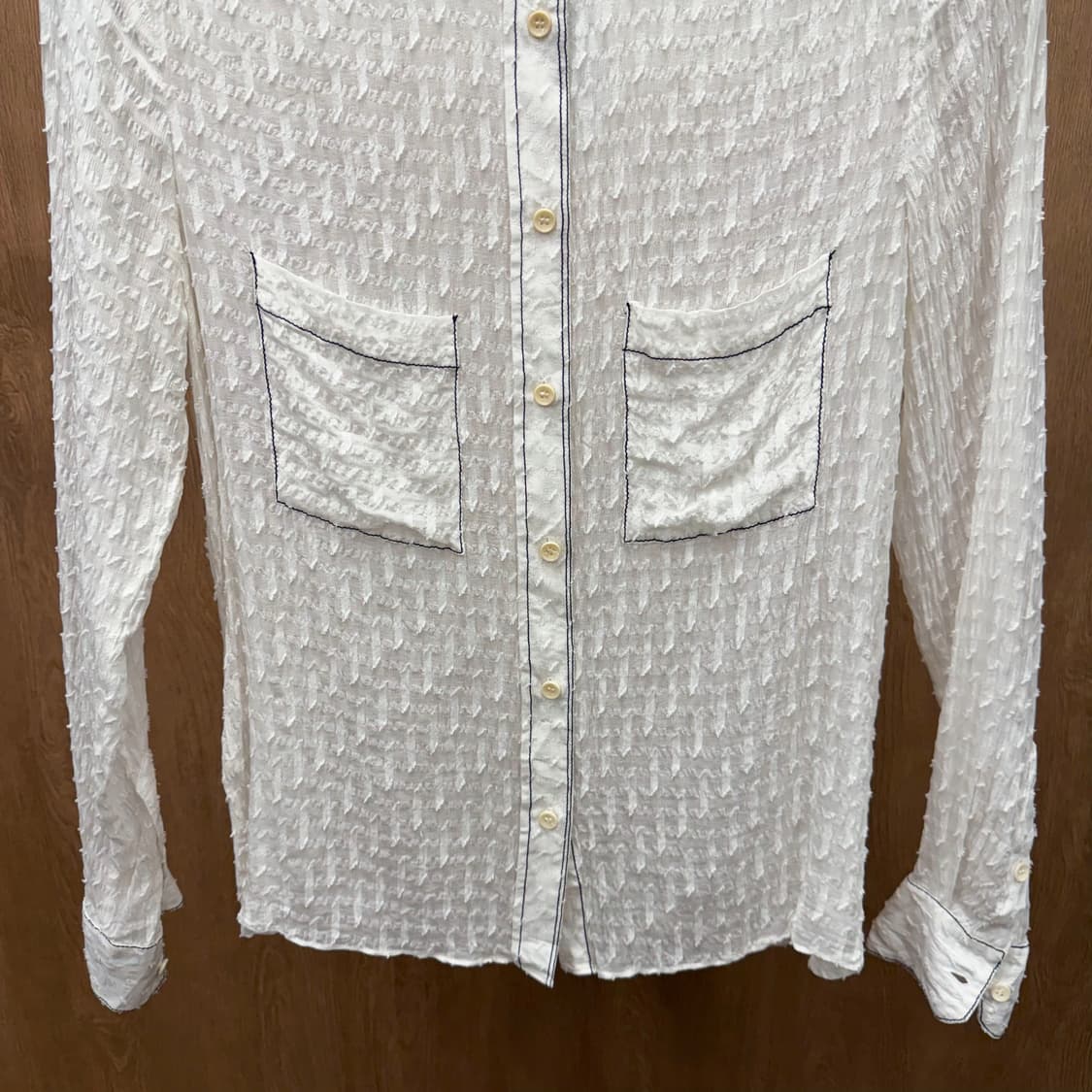 비씨비지 막스아즈리아 셔츠 시스루 숄더 스트라이프 스티치 디테일 화이트 상품이미지5