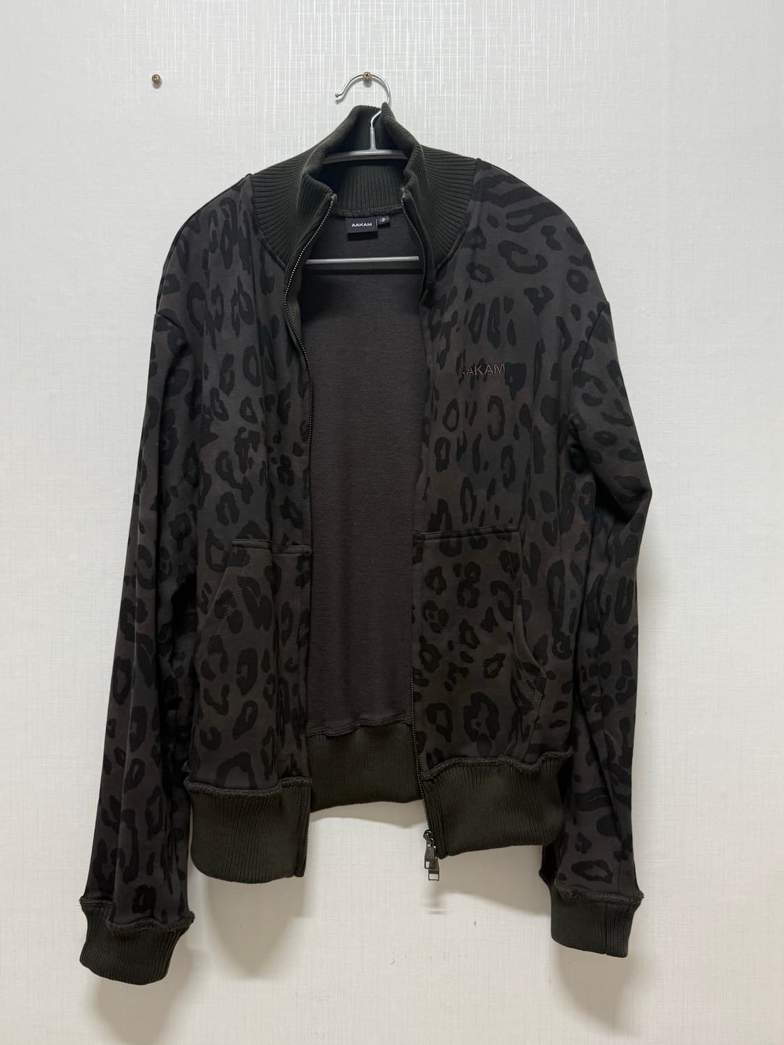 아캄 Leopard Logo Track Jacket (Black) 상품이미지4