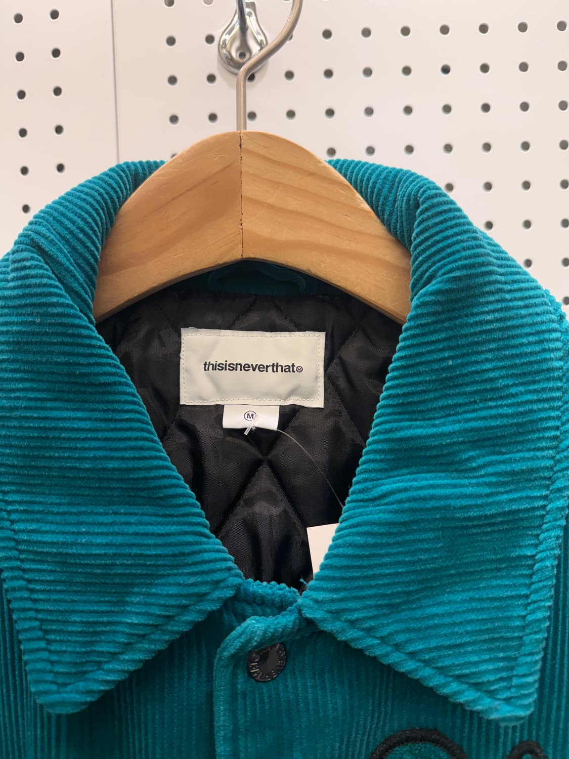 디스이즈네버댓 고딕 로고 코듀로이 자켓 U469 상품이미지5