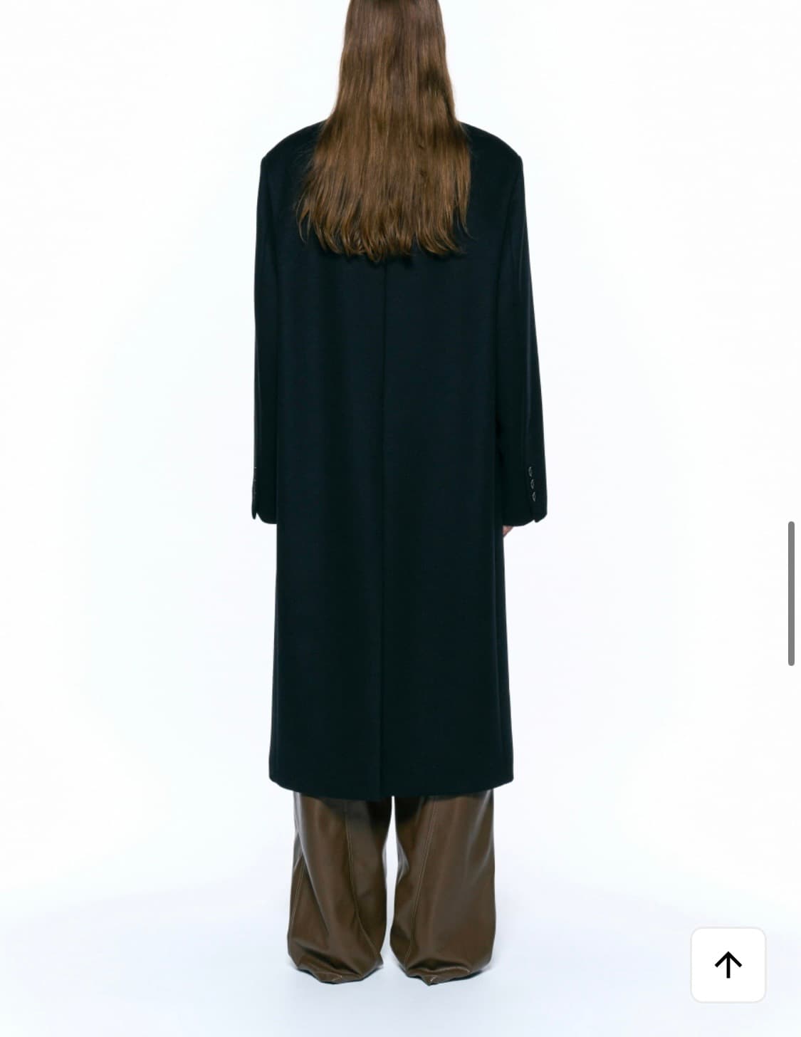 인사일런스우먼 블랙 코트  상품이미지3