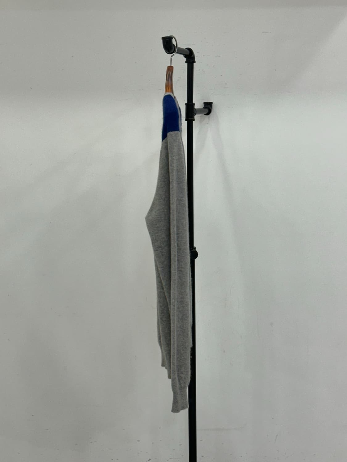 버버리 남성 캐시미어 니트 상품이미지3