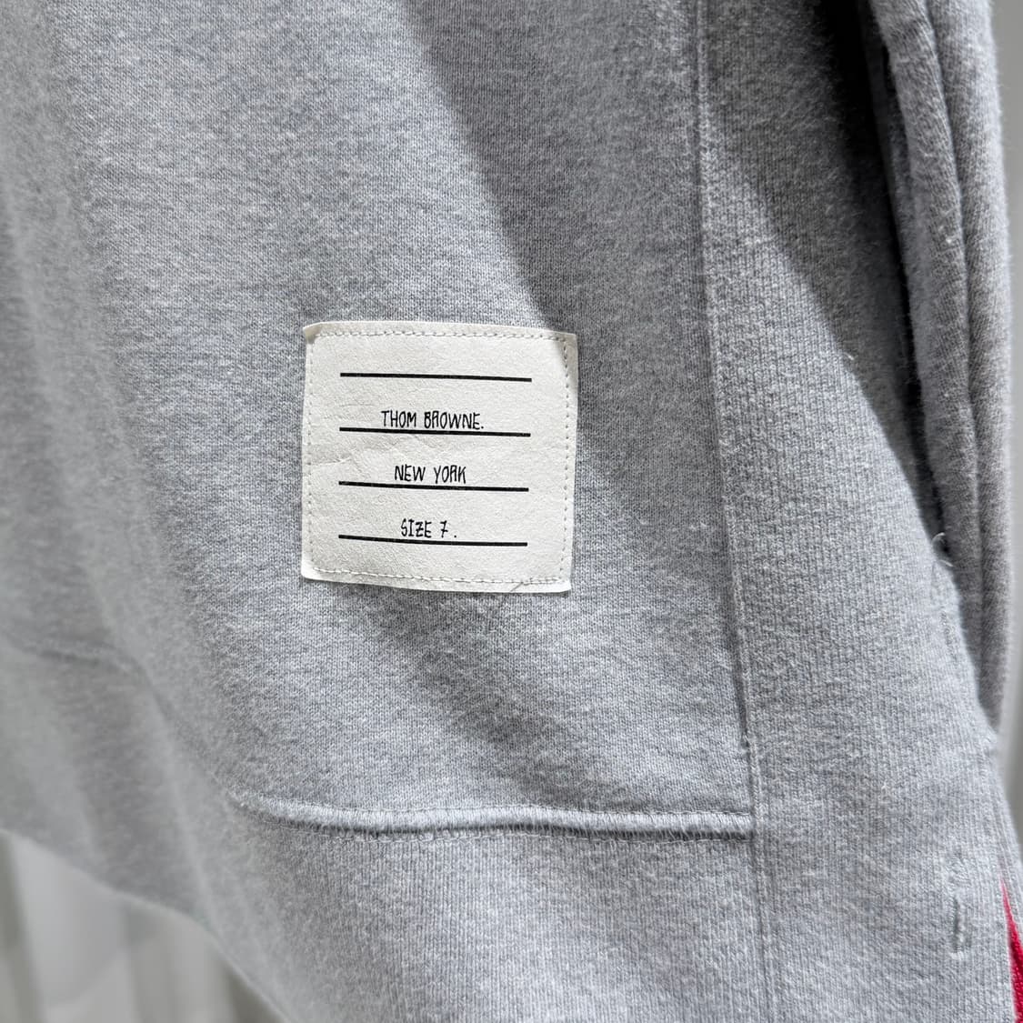 (A+/7) / 톰브라운 사선완장 클래식 그레이 맨투맨 상품이미지3