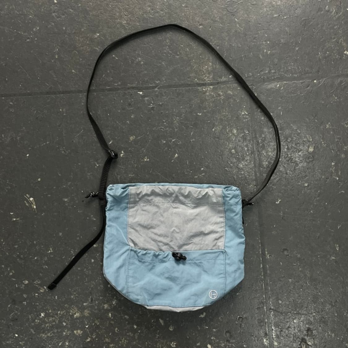 코오롱 하이드아웃 크로스백 상품이미지3