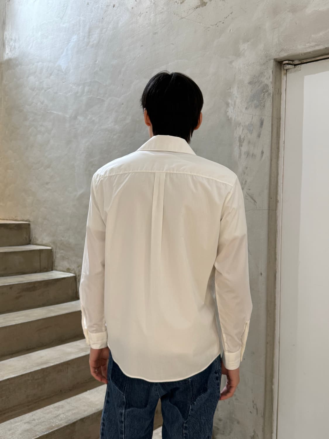 르메르 포인티드 칼라 셔츠 상품이미지2