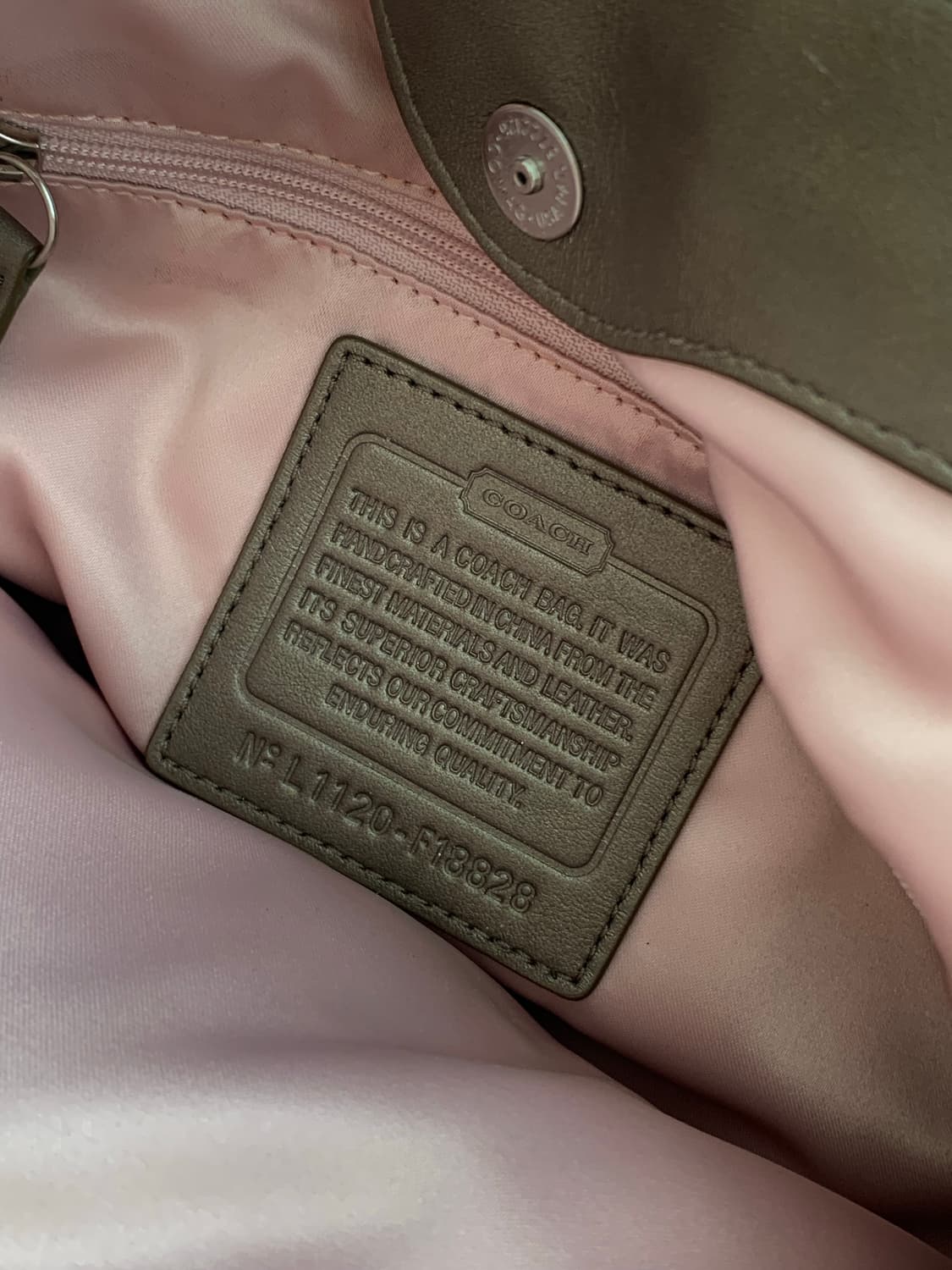 🎀 Coach Signature Shoulder Bag 상품이미지5