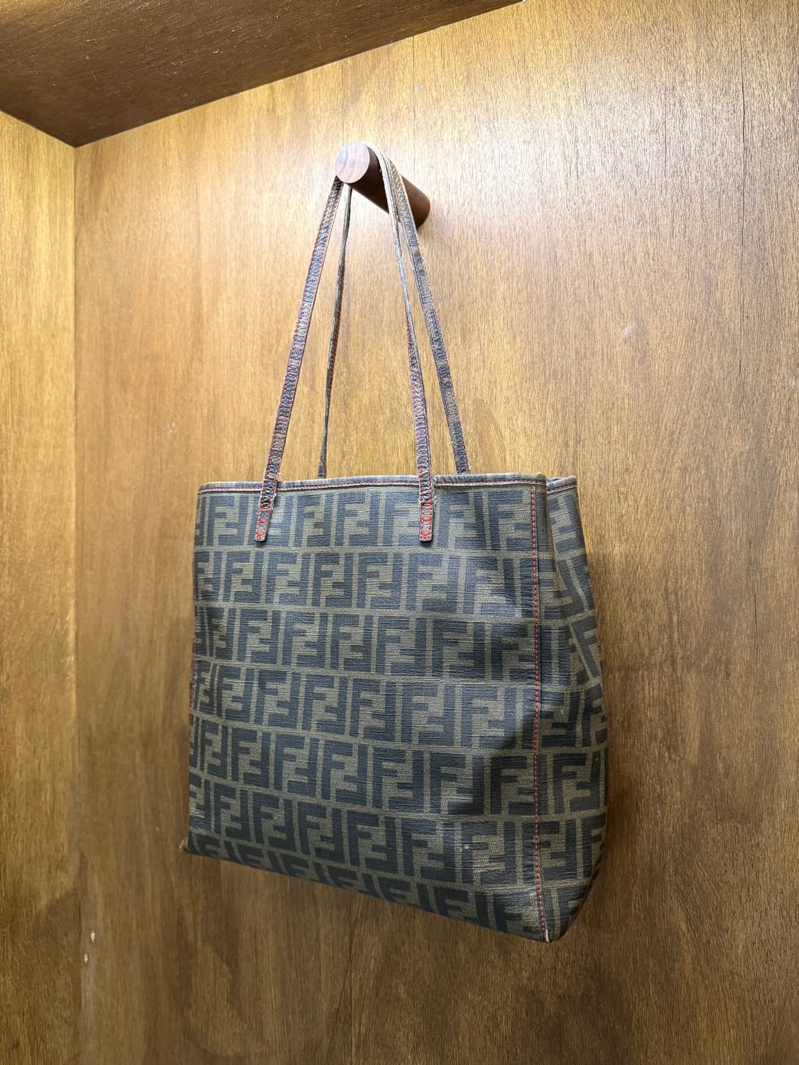 FENDI 펜디 주카 숄더백 상품이미지5