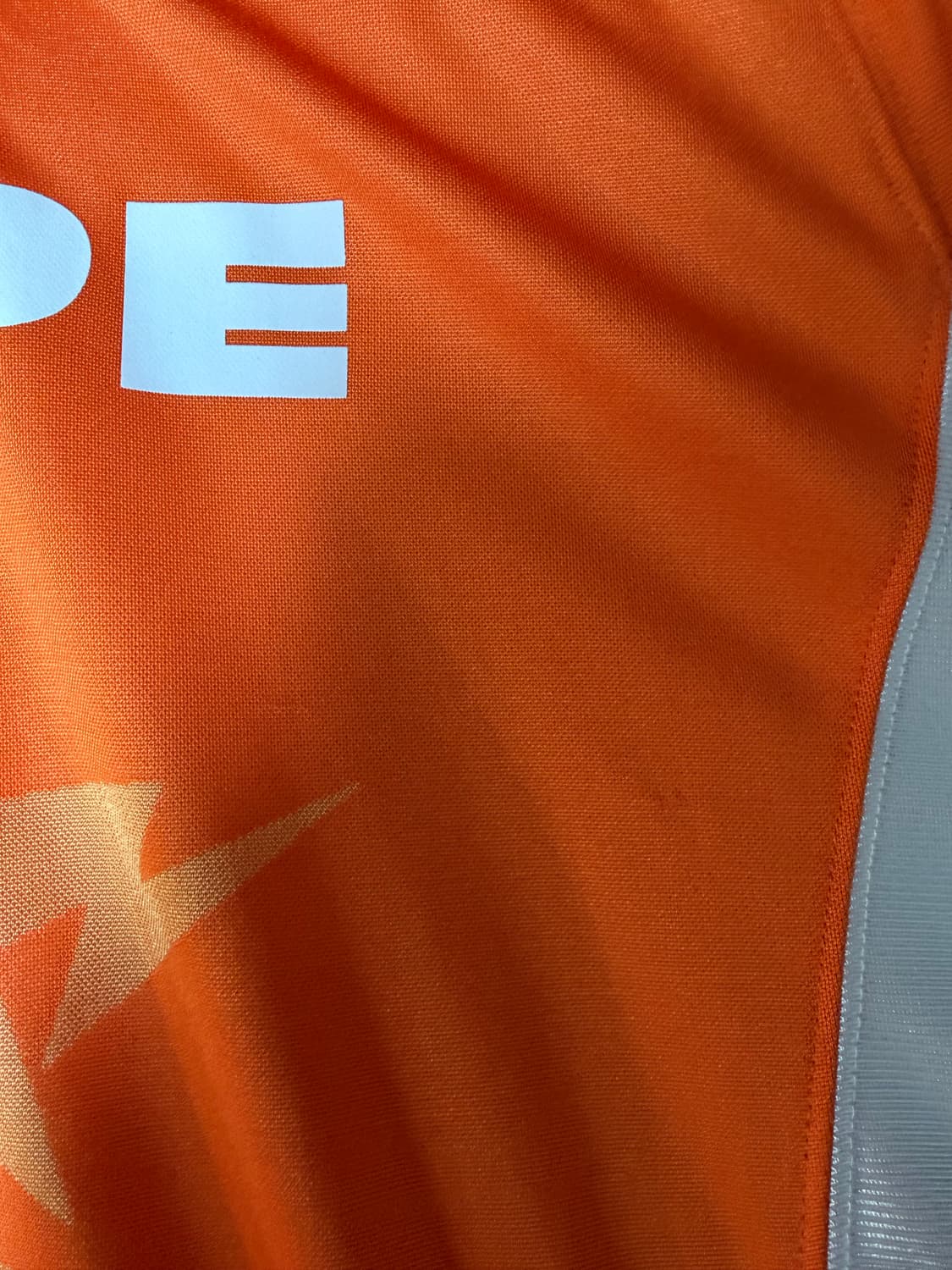 베이프 멀티로고 릴렉스 핏 사커져지 (오렌지) xl 판매합니다 상품이미지2