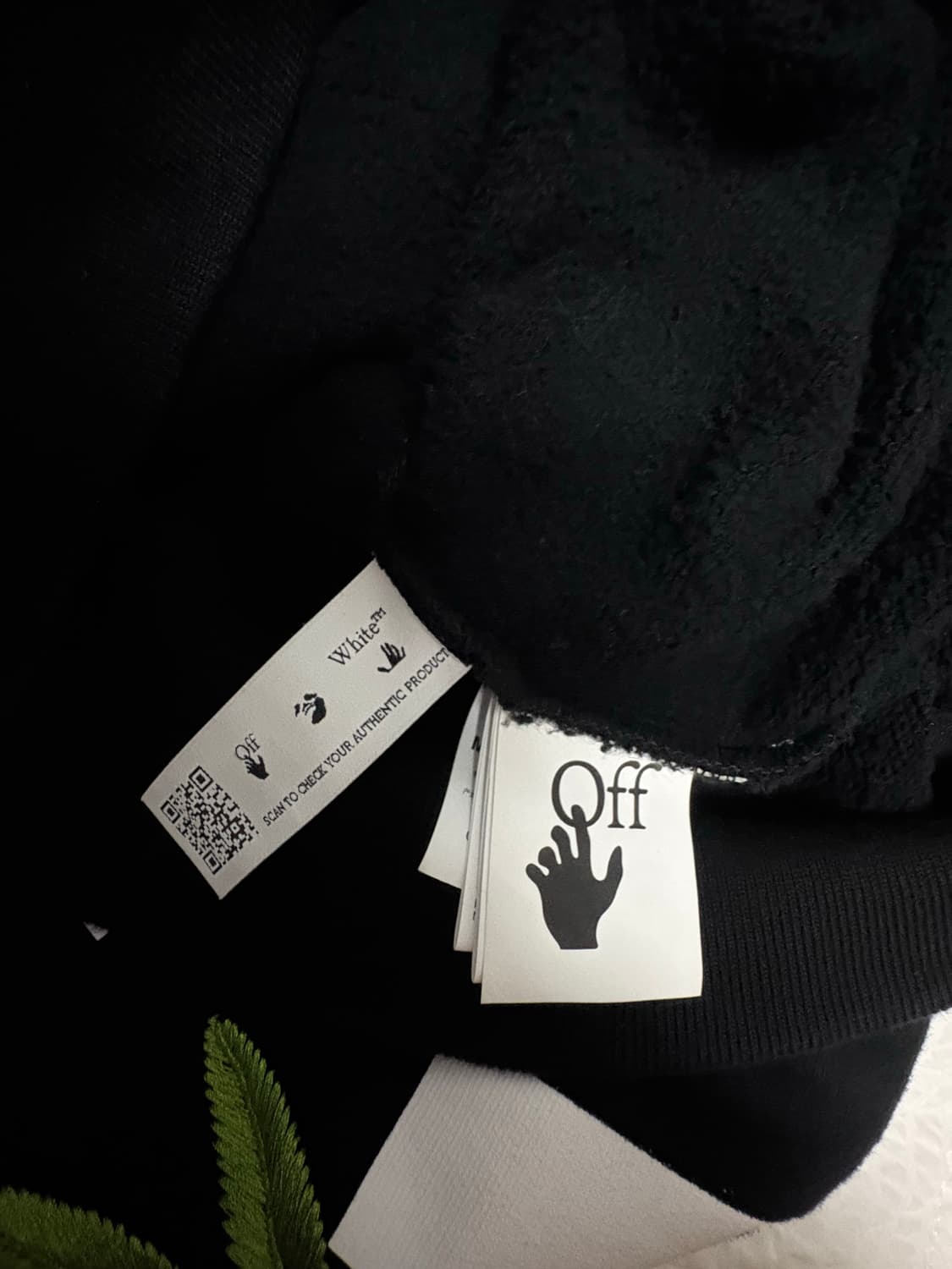 오프화이트 위드 애로우 후드티 상품이미지6